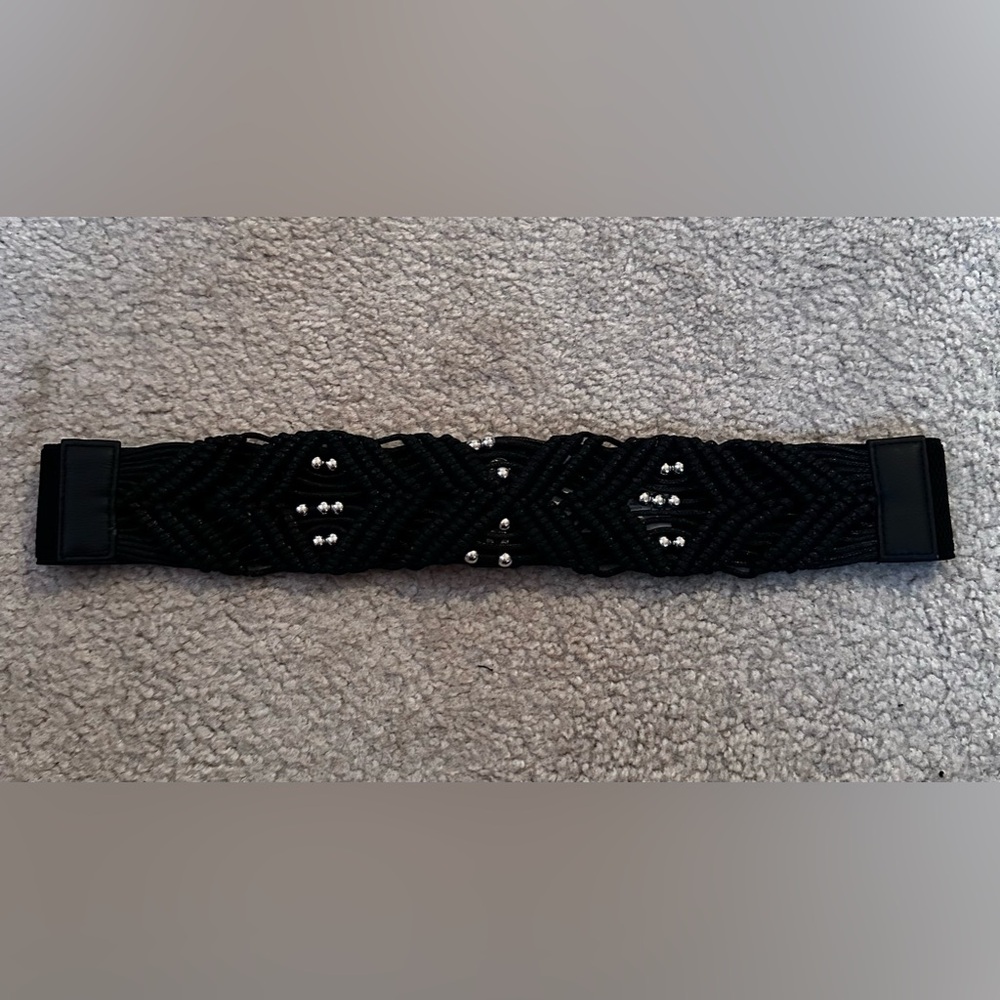 Mixit Beaded Cord Stretchy Snap Belt Size M / L Black EUC!